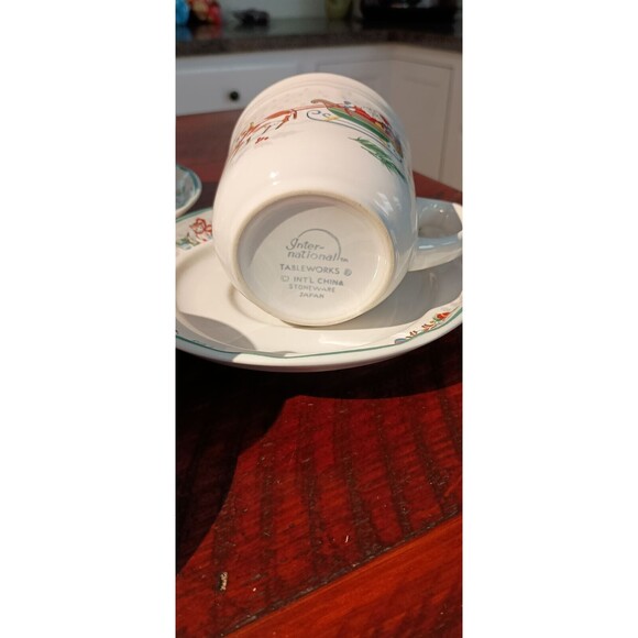 International Country Christmas Cups & Saucers, Set of 4, Vintage Rare #1 - Picture 5 of 5